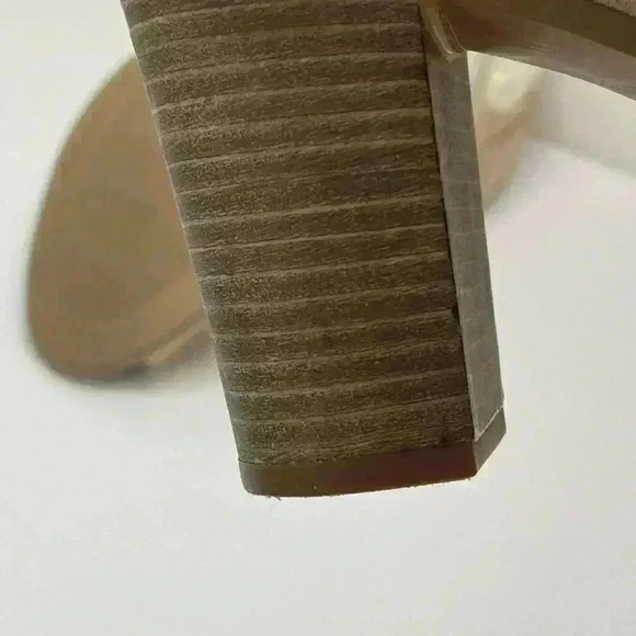 Bella Vita leather, high heel sandals, beige, a go to neutral for your closet 10 - Picture 5 of 7